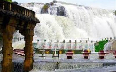 TIRPARAPPU WATER FALLS